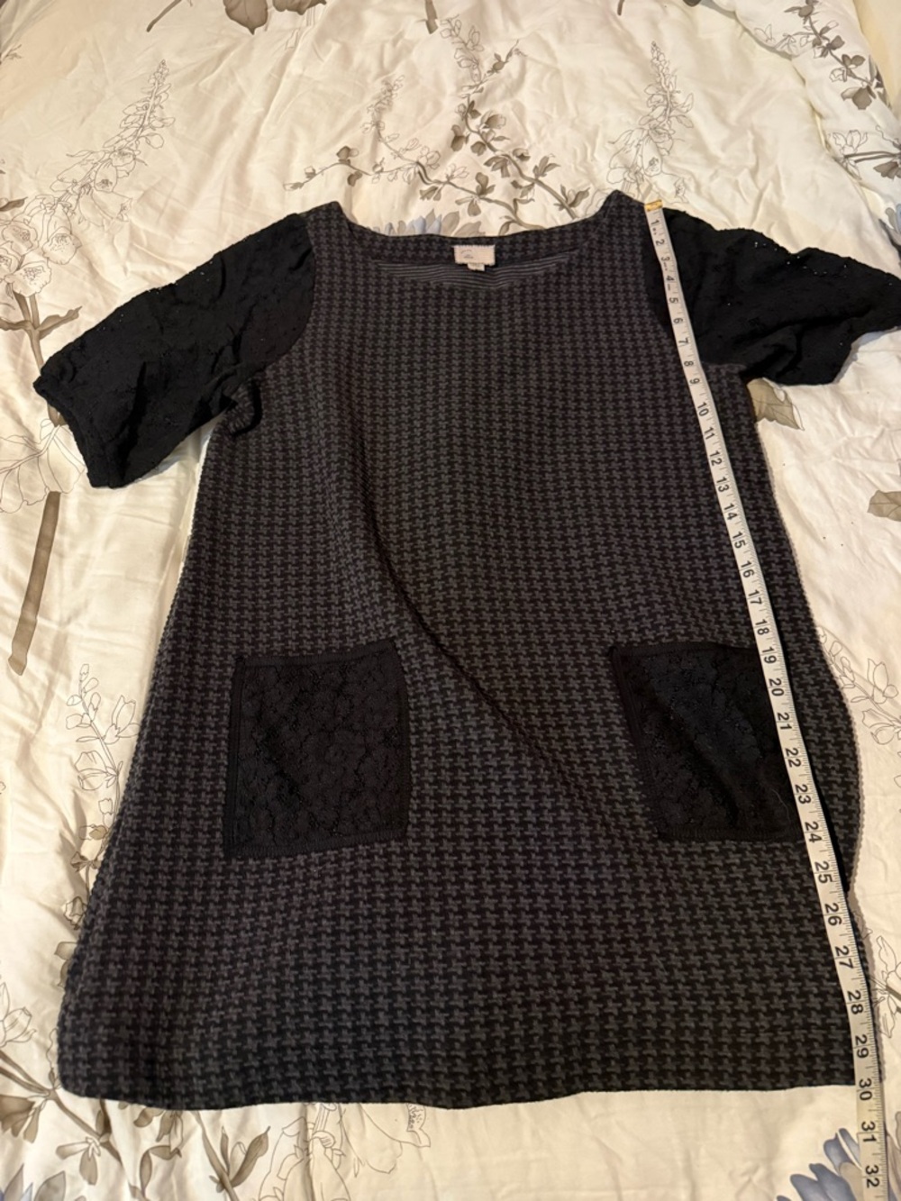 Anthropologie Postmark Black and Gray Houndstooth tunic Dress with Lace sleeves